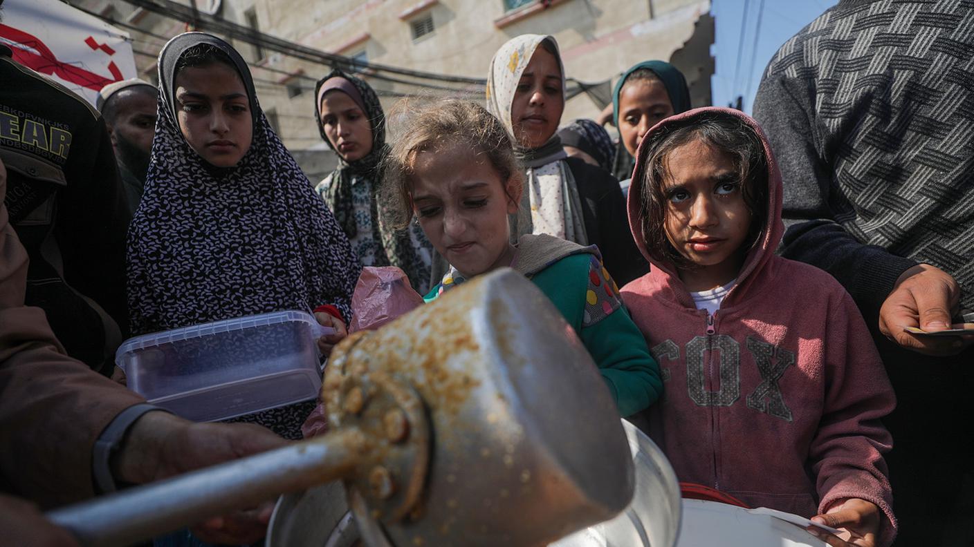 ONU dichiara carestia a Gaza: “132mila bambini a rischio”. Israele: “Rapporto falso”