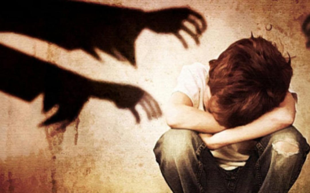 Usa, drogava e violentava bambine autistiche: babysitter condannata a 100 anni di carcere