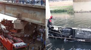 Algeria, autobus cade in un fiume nella capitale: diversi morti