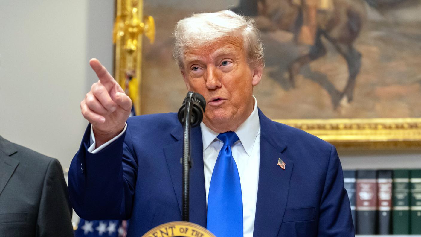 Trump incontra i big della tech: “Dazi sui chip in arrivo per chi non produce in Usa”. E il Pentagono tornerà “Dipartimento della Guerra”