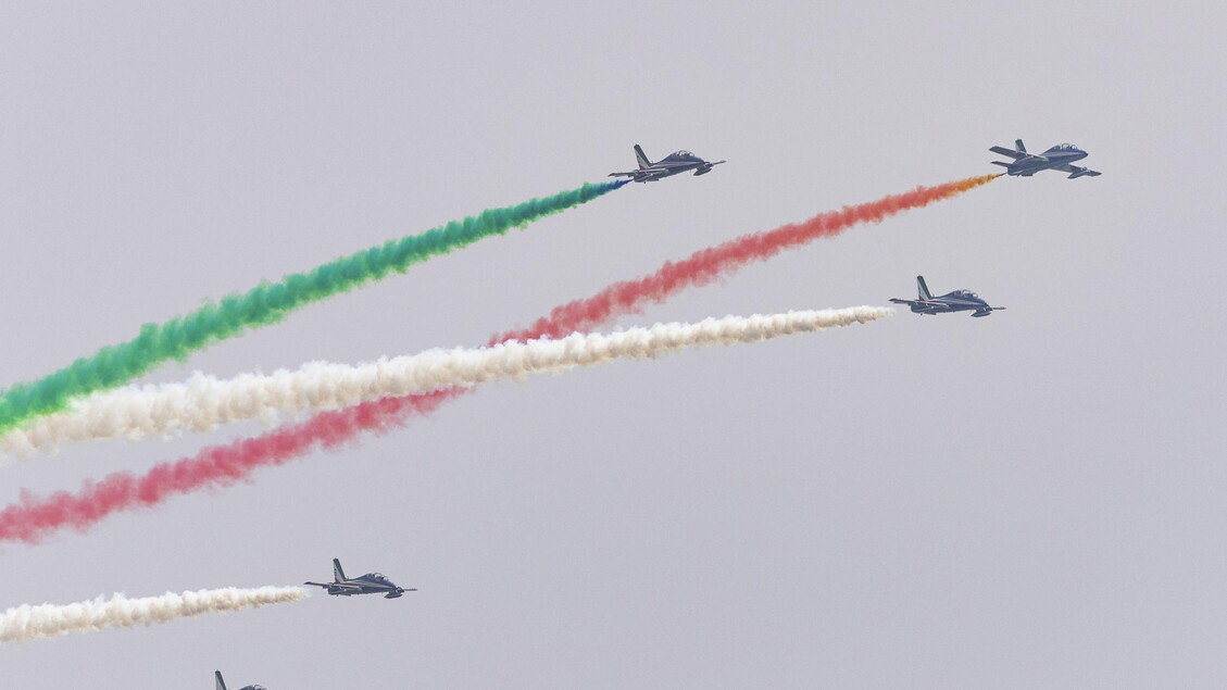 Le Frecce Tricolori in Belgio: spettacolo nei cieli del Limburgo per il 45° Sanicole Airshow