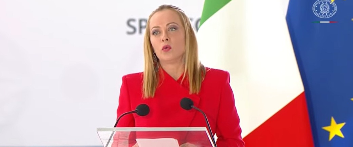 Meloni al Vertice Guardia Costiera: “Calano gli sbarchi, combatteremo il traffico di migranti con ogni mezzo”