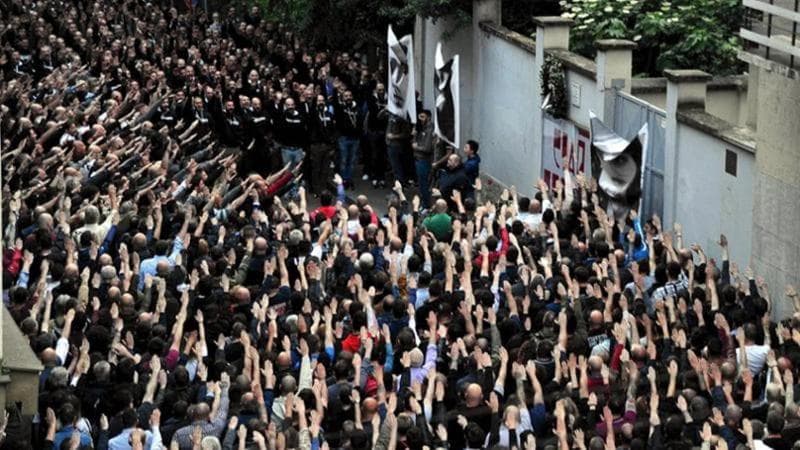 Saluti romani al corteo per Ramelli, la Corte d’Appello di Milano conferma 13 condanne