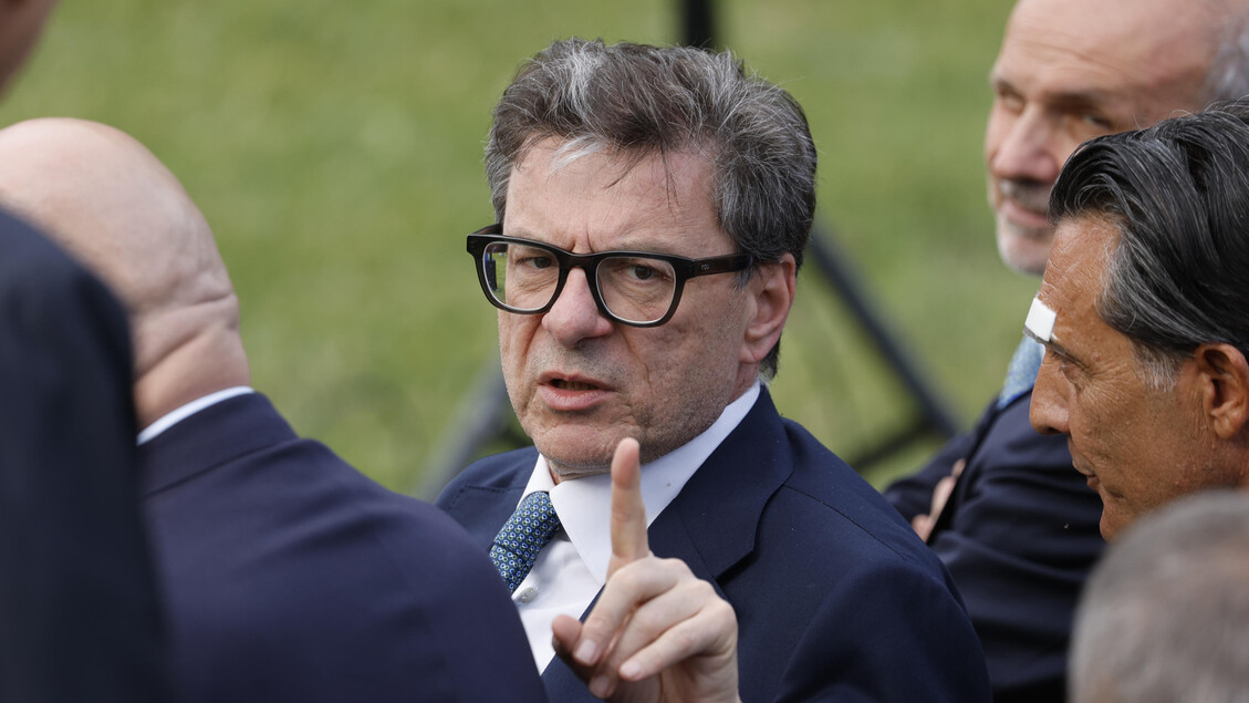 Manovra, dai nodi su oro e contante ai tagli alle tv locali: le partite aperte nella maggioranza