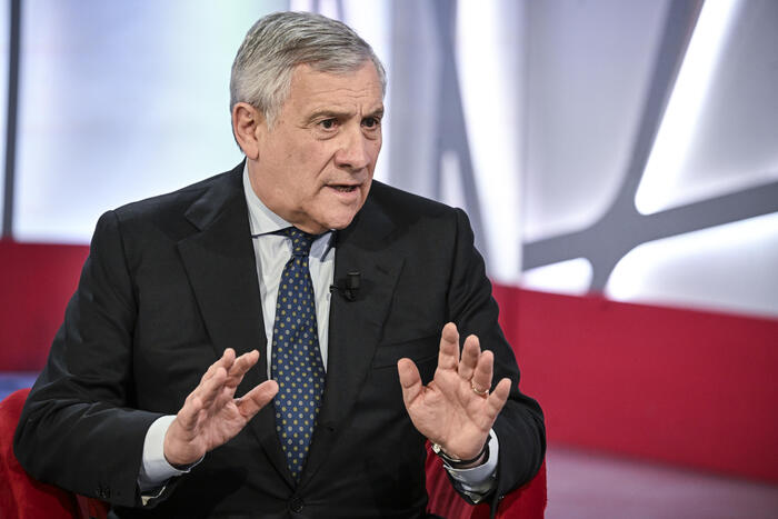 Tajani: “Finita la guerra, sì alla partecipazione a iniziative Onu per la sicurezza di Hormuz”