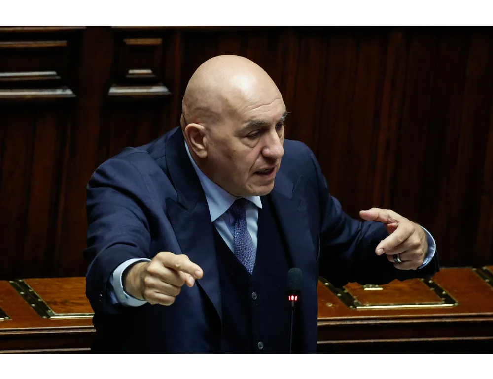 ++ Crosetto: “Energia, l’Italia si muove con Venezuela, Indonesia e Africa. La sfida più grande resta il gas dal Qatar”