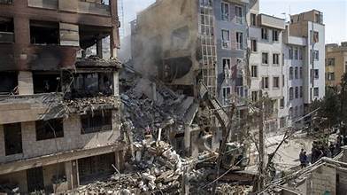 Iran: attacchi israelo-americani contro un sito petrolchimico