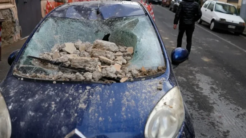 Terremoto di magnitudo 4,4 colpisce la regione dei Campi Flegrei vicino a Napoli