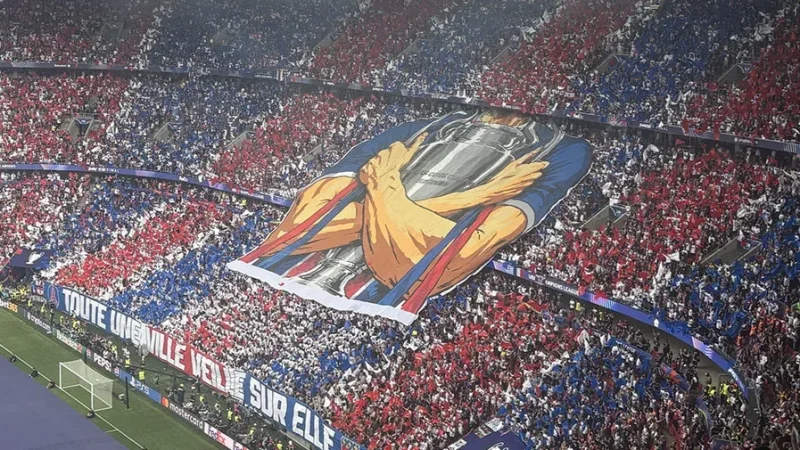 Parigi in festa per il trionfo del PSG: attese 100.000 persone al Champ-de-Mars