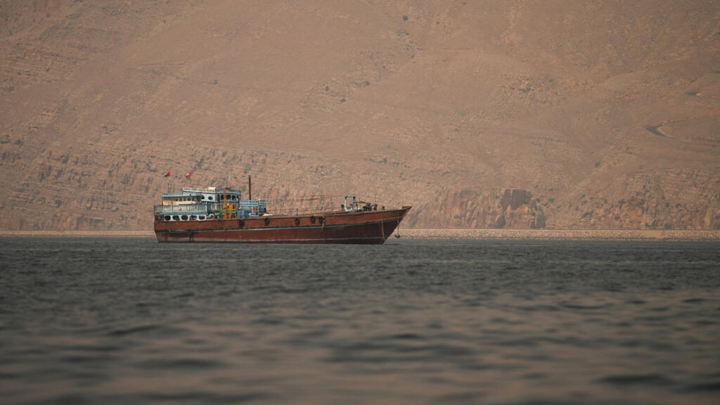 Lo Stretto di Hormuz torna gradualmente operativo dopo gli attacchi iraniani