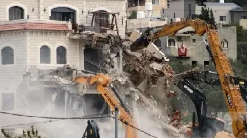Israele intensifica le demolizioni in Cisgiordania: abbattute quattro abitazioni tra Ramallah, Qalqilya e Nablus